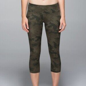 Lululemon Wunder Under Crop